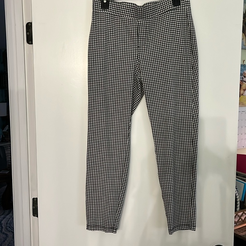 Classy Houndstooth Ankle Pants